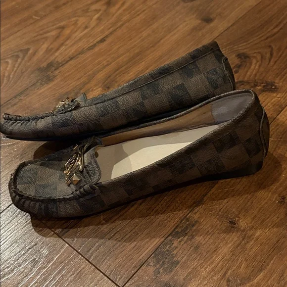 Michael Kors Checkered Brown Loafers - Picture 8 of 12